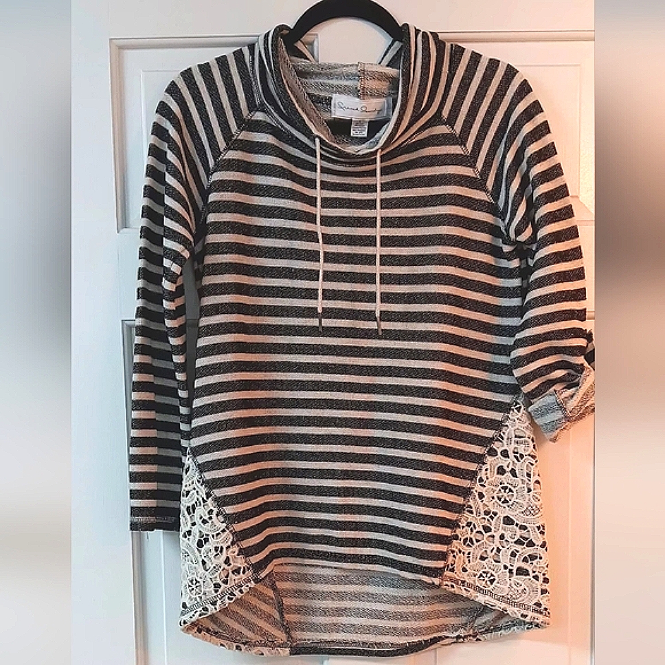 Nautical Soft Knit Top With Cotton Lace Overlay By French Laundry